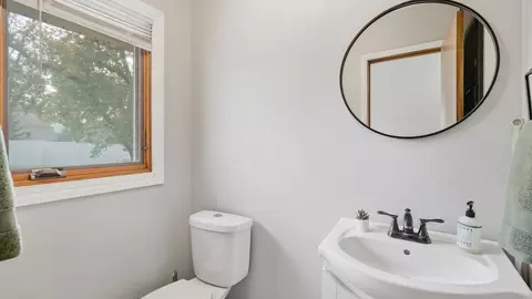 Bath - 103 Calm Ct, Mapleton, MN 56065 photo 1 of 4