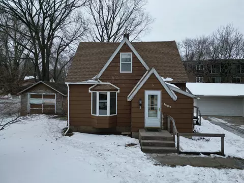 1504 7 12 St SW, Willmar, MN 56201