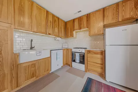 Kitchen - 13461 Fox Lake Trl, Faribault, MN 55021 photo 4 of 4
