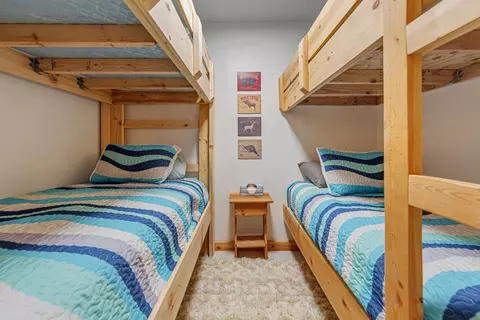 Bedroom - 13461 Fox Lake Trl, Faribault, MN 55021 photo 3 of 3