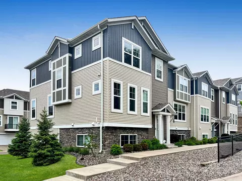 2278 Polar Way, North Saint Paul, MN 55109