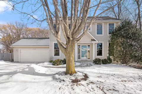 15960 22nd Pl N, Plymouth, MN 55447