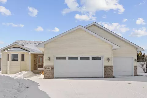 945 Acacia Cir S, Annandale, MN 55302
