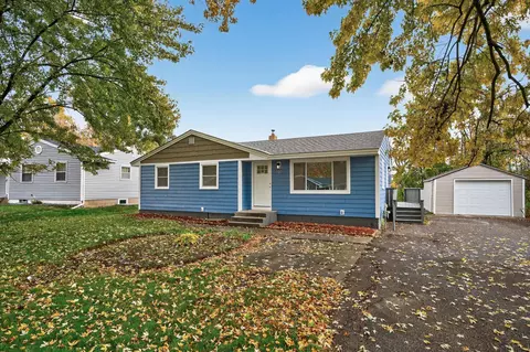 165 Sherrie Ln, Woodbury, MN 55125