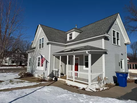 502 N Cascade St, Osceola, WI 54020