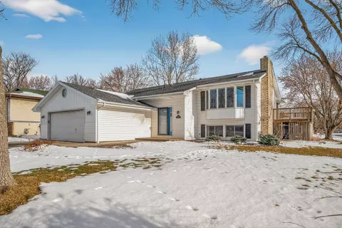 6616 Hillsboro Ave N, Brooklyn Park, MN 55428