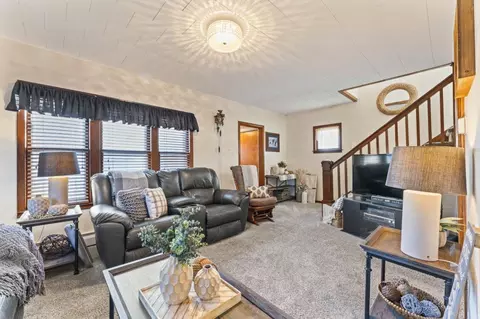 Living - 130 2nd St SE, Plainview, MN 55964 photo 1 of 5