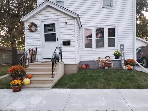Exterior - 130 2nd St SE, Plainview, MN 55964 photo 11 of 14