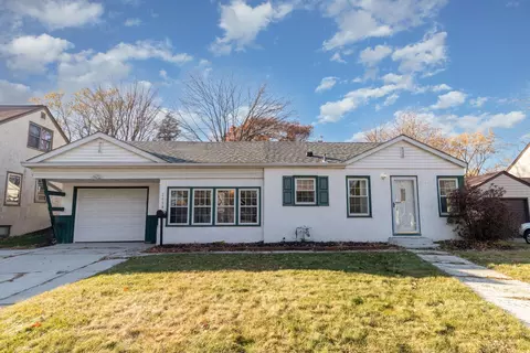 3259 Drew Ave N, Robbinsdale, MN 55422