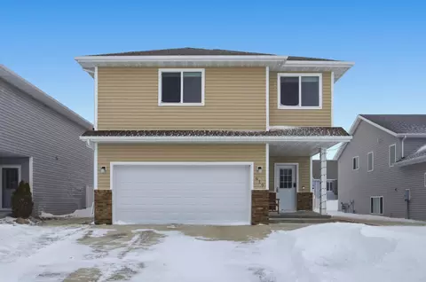 919 29th Ave W, West Fargo, ND 58078