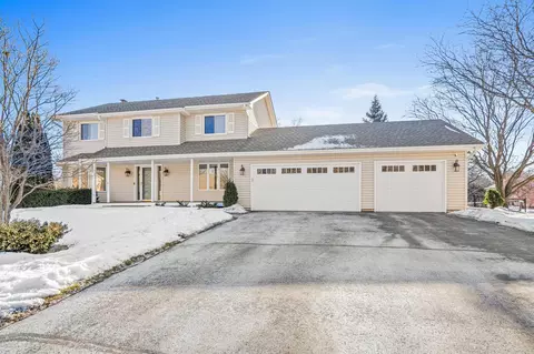 13925 Duluth Ct, Apple Valley, MN 55124