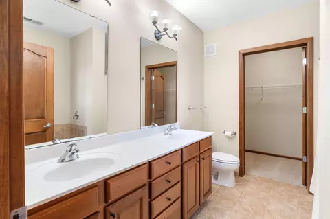Bath - 4100 Spring St #211, Spring Park, MN 55384 photo 2 of 3