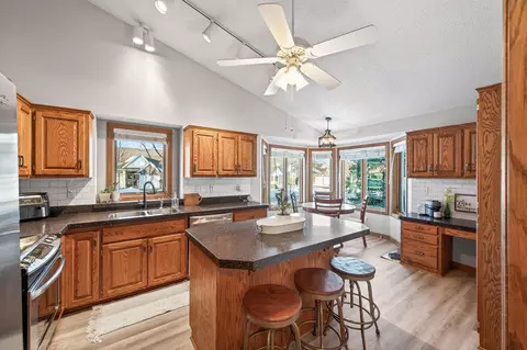 4149 Sunflower Cir, Vadnais Heights, MN 55127