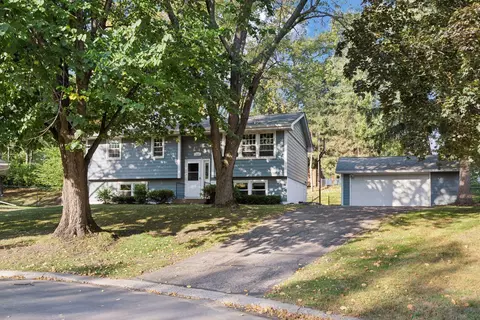 8330 Beard Rd, Bloomington, MN 55431