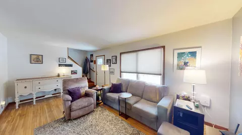 Living - 404 12th St SE, Austin, MN 55912 photo 2 of 2
