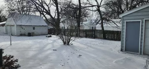 Exterior - 404 12th St SE, Austin, MN 55912 photo 6 of 6