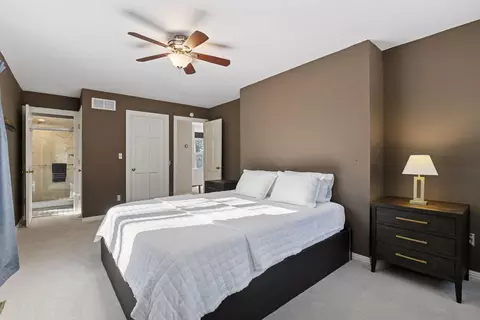 Bedroom - 45 Gideons Point Rd, Tonka Bay, MN 55331 photo 4 of 6