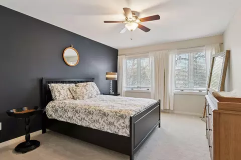 Bedroom - 45 Gideons Point Rd, Tonka Bay, MN 55331 photo 5 of 6