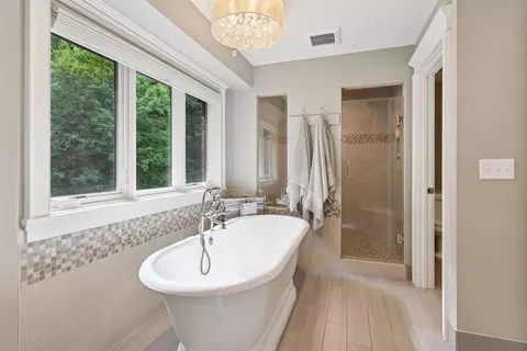 Bath - 20715 Linwood Rd, Deephaven, MN 55331 photo 3 of 7