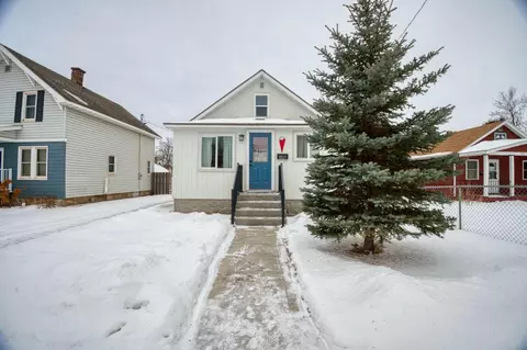 1521 15th Ave E, Hibbing, MN 55746