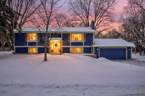 6543 Bluebird Dr N, Maple Grove, MN 55369