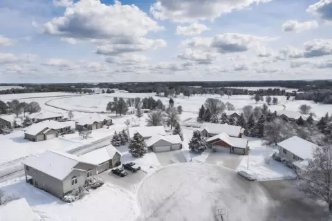 211 Clover Ct, Jordan, MN 55352 photo 10