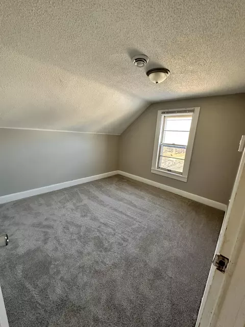Bedroom - 527 6th Ave NW, Faribault, MN 55021 photo 3 of 9