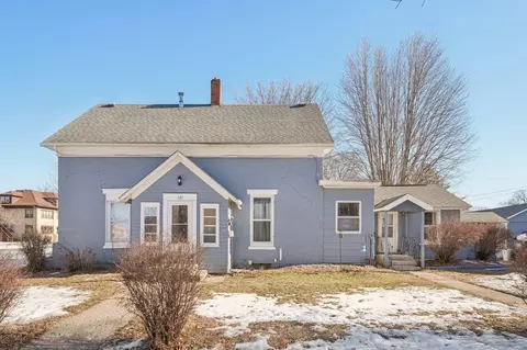 527 6th Ave NW, Faribault, MN 55021
