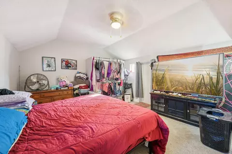 Bedroom - 527 6th Ave NW, Faribault, MN 55021 photo 5 of 9