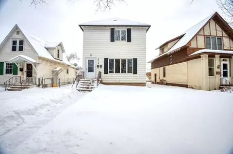 414 9th St S, Virginia, MN 55792