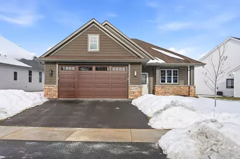 25360 Farmstead Ln, Wyoming, MN 55092