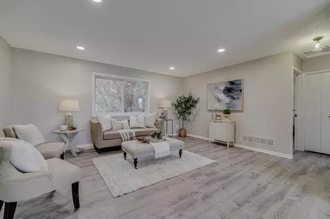 430 Wagon Wheel Cir, Buffalo, MN 55313