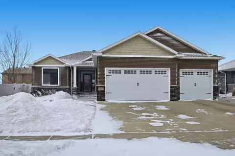 2614 6th St W, West Fargo, ND 58078