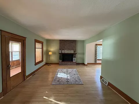 Living - 135 E Snelling Ave, Appleton, MN 56208 photo 1 of 13