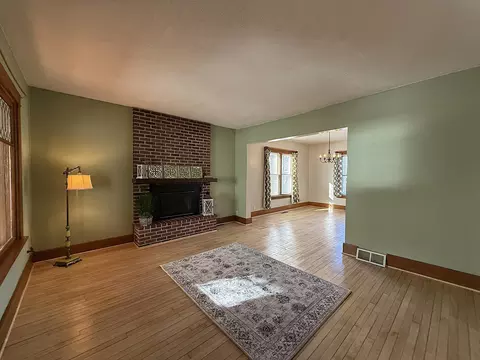 Living - 135 E Snelling Ave, Appleton, MN 56208 photo 6 of 13