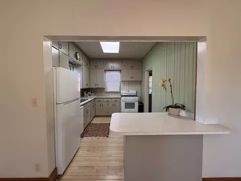 Kitchen - 135 E Snelling Ave, Appleton, MN 56208 photo 1 of 5