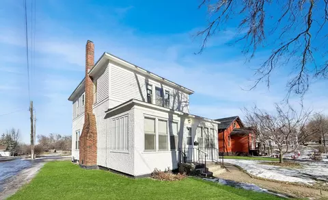 135 E Snelling Ave, Appleton, MN 56208