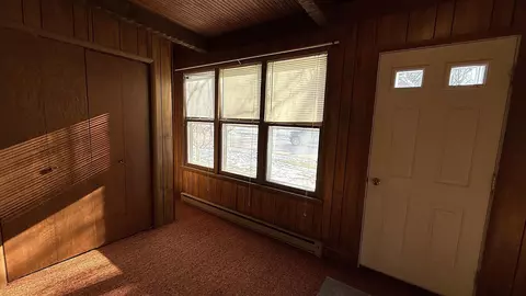 Entry Way - 135 E Snelling Ave, Appleton, MN 56208 photo 1 of 4