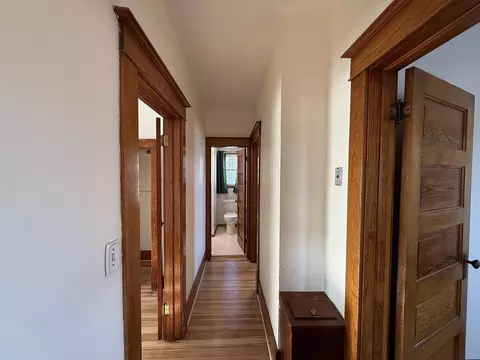 Entry Way - 135 E Snelling Ave, Appleton, MN 56208 photo 4 of 4