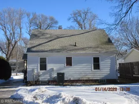 Exterior - 618 7th St SW, Willmar, MN 56201 photo 3 of 3