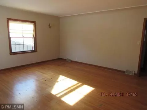 Living - 618 7th St SW, Willmar, MN 56201 photo 2 of 2