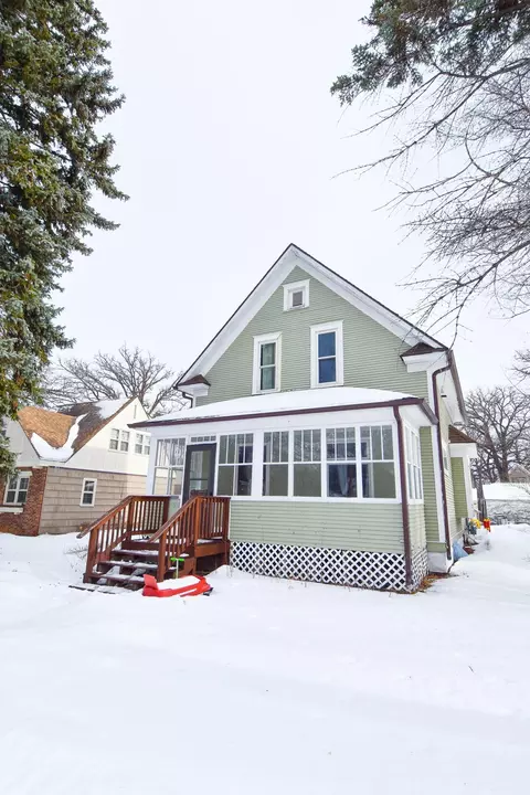 310 Kendall Ave N, Thief River Falls, MN 56701