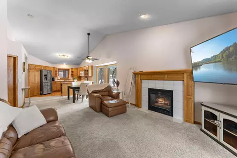 22938 Poppy St NW, Saint Francis, MN 55070