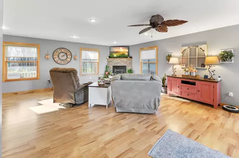Living - 2828 W River Rd, Mora, MN 55051 photo 1 of 2