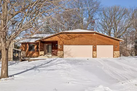 2093 Vienna Ln, Eagan, MN 55122