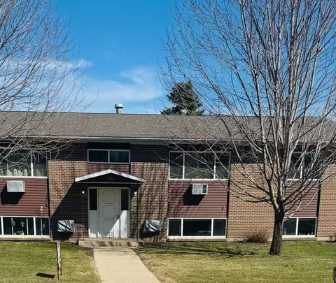 1221 Madison Ave #215, Detroit Lakes, MN 56501
