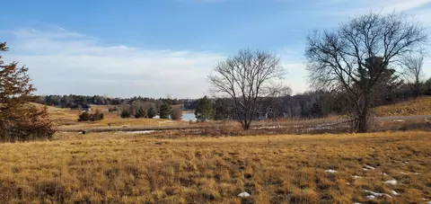 1002 Moon Glow Rd, Hudson, WI 54016