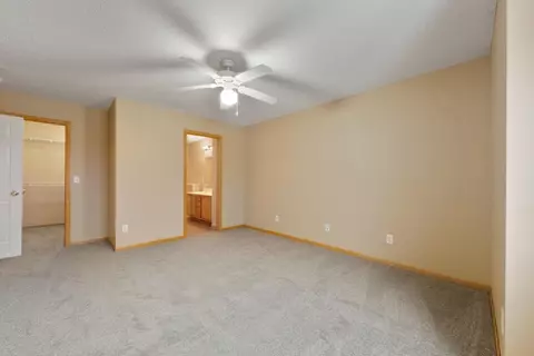 Bedroom - 3010 Pinehurst Dr, Faribault, MN 55021 photo 6 of 7