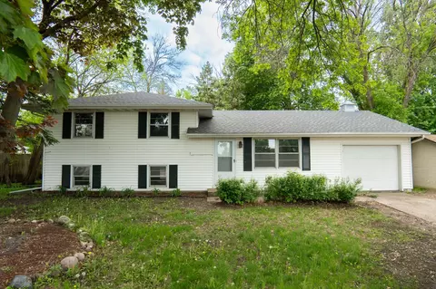 8011 80th St S, Cottage Grove, MN 55016