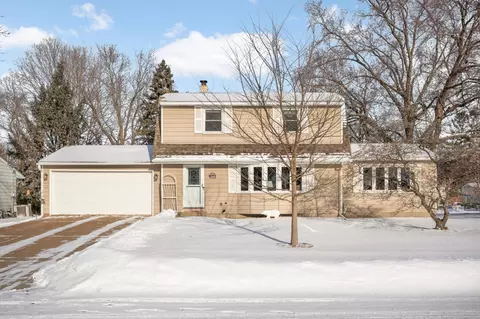 2365 Floral Dr, White Bear Lake, MN 55110